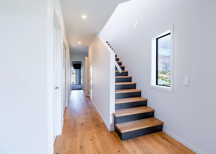 Holiday home Grand Alpine Vista Escape Wanaka