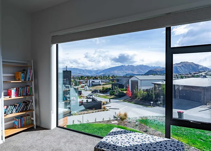 Grand Alpine Vista Escape Vakantiehuis Wanaka